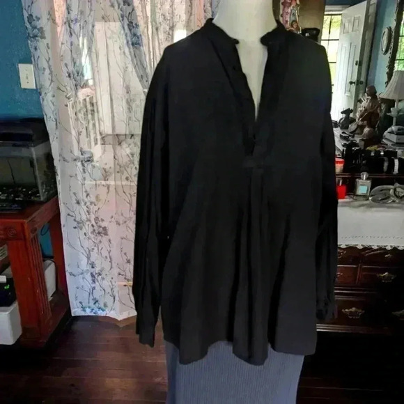 The jpeterman company blouse - Picture 1 of 3